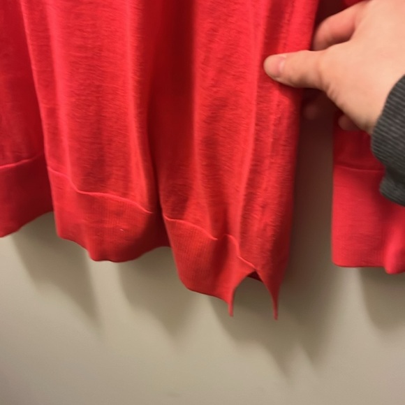 GAP red basic women’s cardigan size Large - Picture 5 of 7